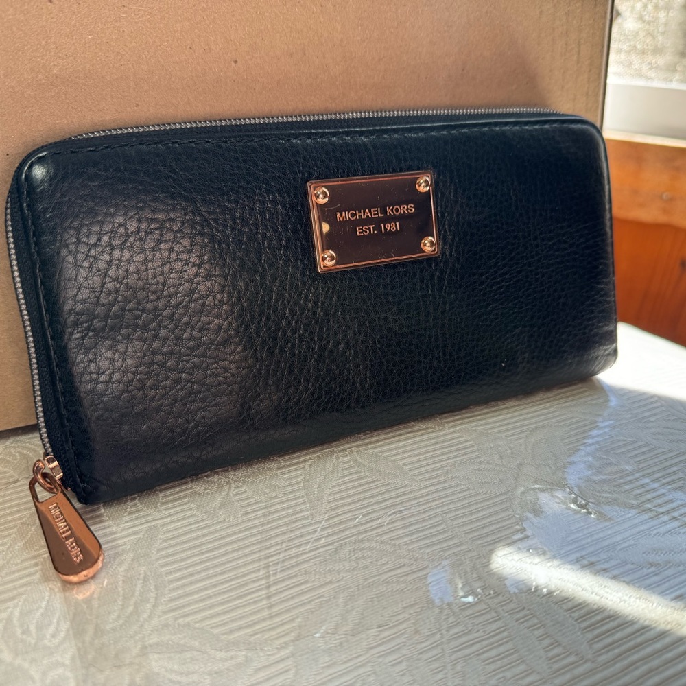 Michael Kors Continental Wallet Black
